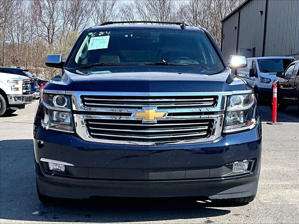Used 2020 Chevrolet Suburban Premier image 3