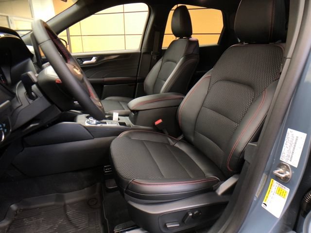 New 2026 Ford Escape ST-Line w/ Tech Pack #1 AWD/4WD image 10