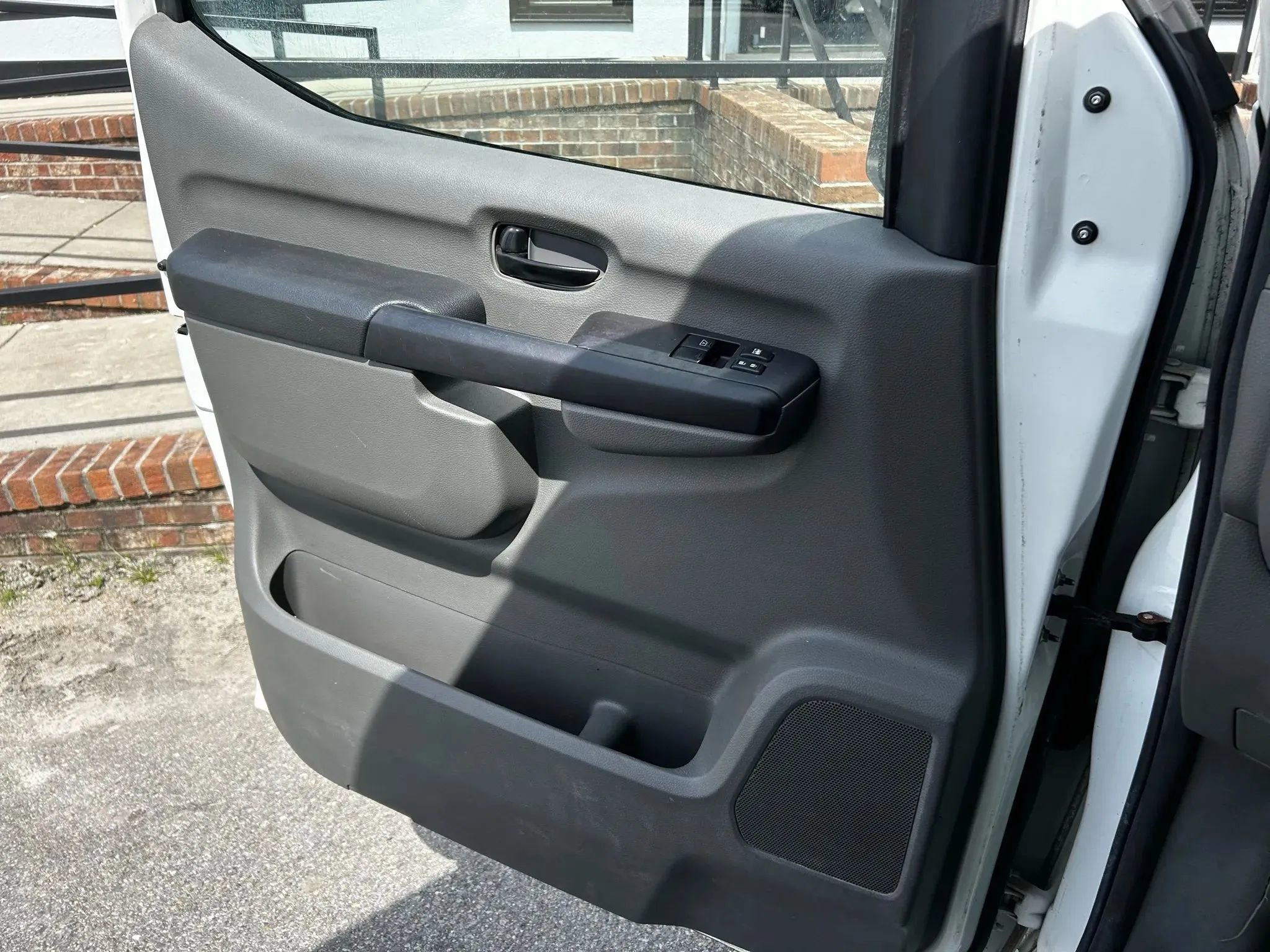 Used 2016 Nissan NV 2500 S w/ Power Package image 19