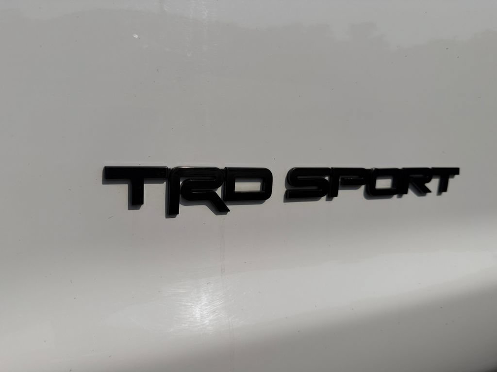 Used 2018 Toyota Sequoia TRD Sport AWD/4WD image 30