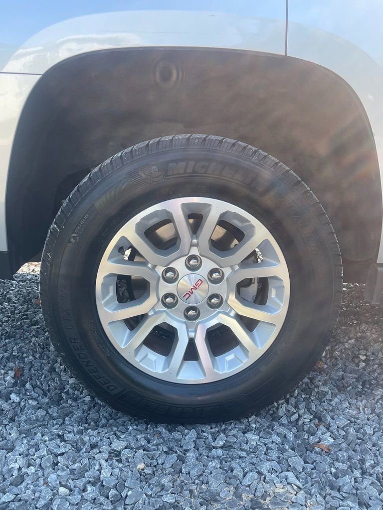 Used 2018 GMC Yukon SLT w/ Open Road Package image 4