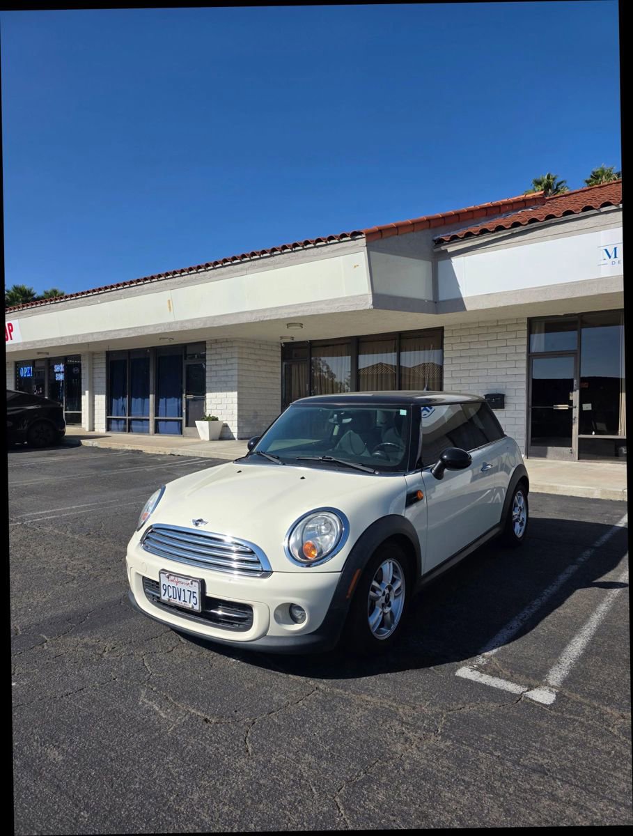 Used 2012 MINI Cooper Hardtop image 3