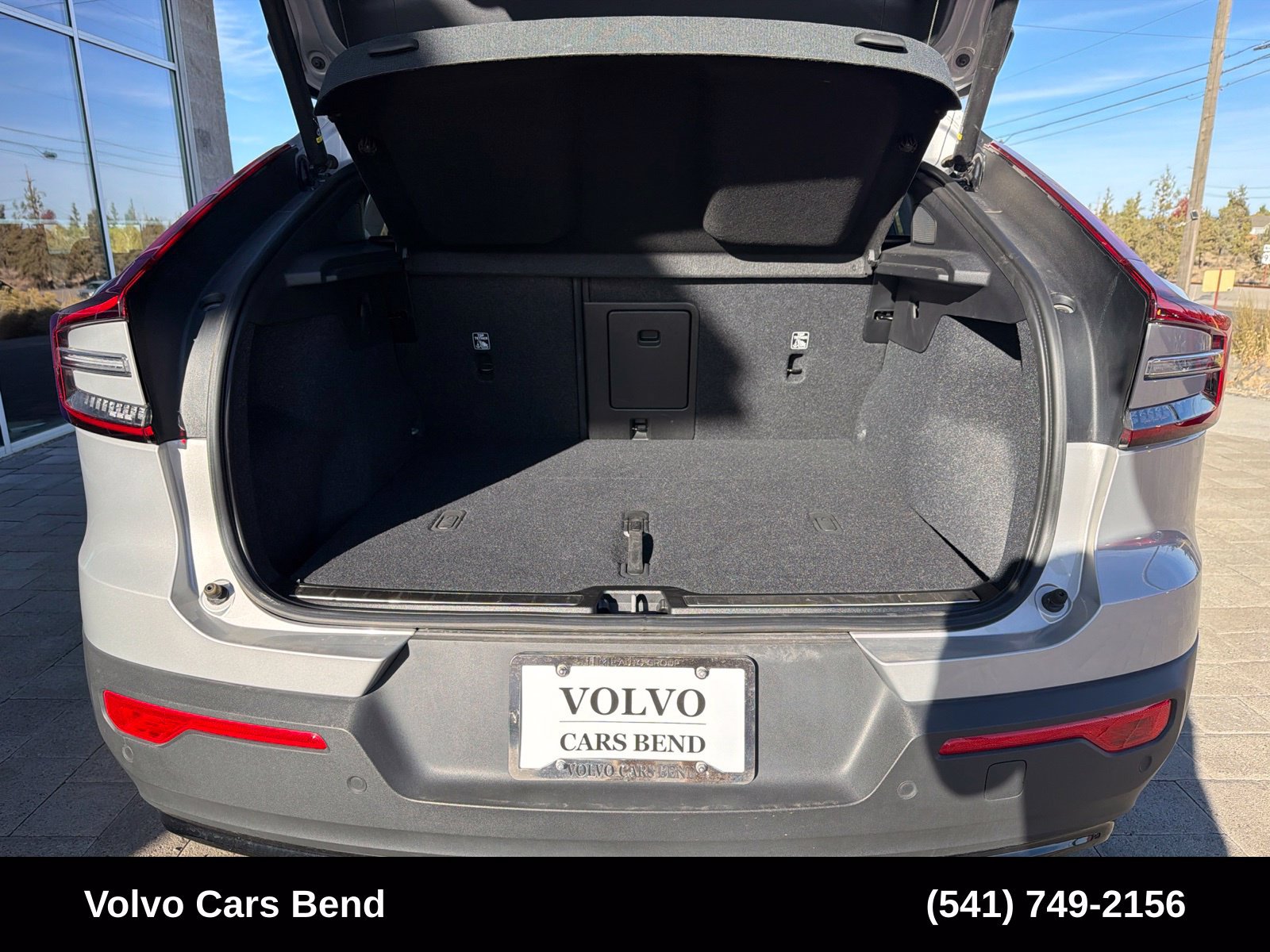 Used 2023 Volvo C40 P8 Recharge Ultimate AWD/4WD image 9