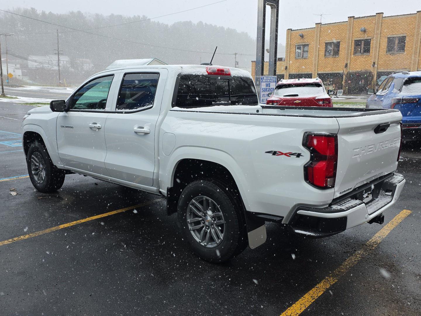 New 2025 Chevrolet Colorado LT w/ LT Convenience Package image 6