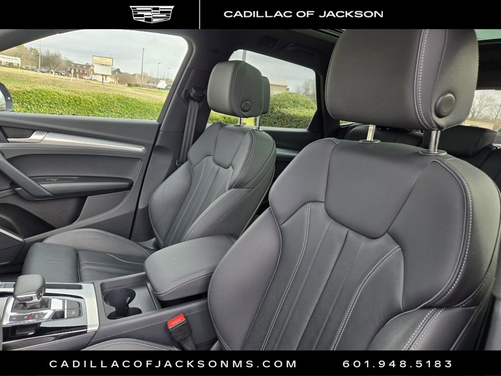 Used 2025 Audi Q5 2.0T Premium image 11