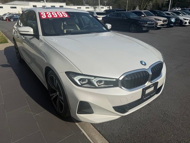 Certified 2023 BMW 330i xDrive Sedan w/ Premium Package AWD/4WD image 5