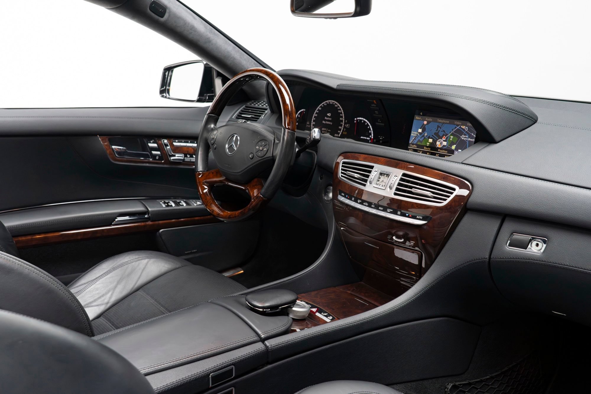 Used 2012 Mercedes-Benz CL 63 AMG image 44