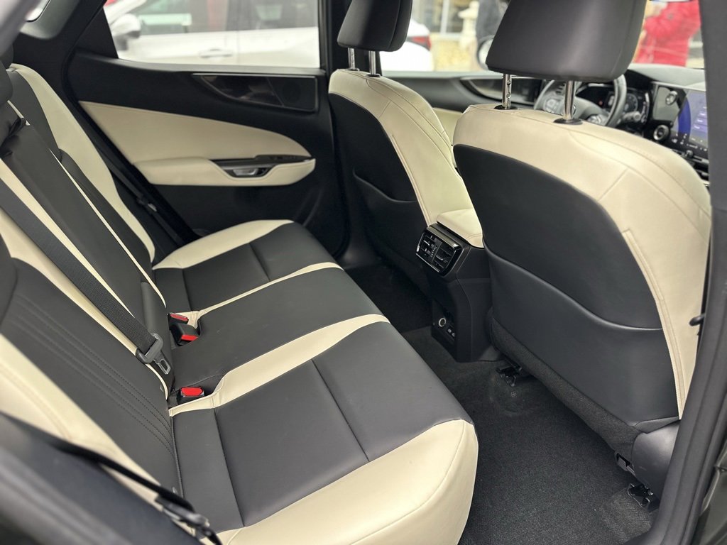 Certified 2024 Lexus NX 250 FWD image 6