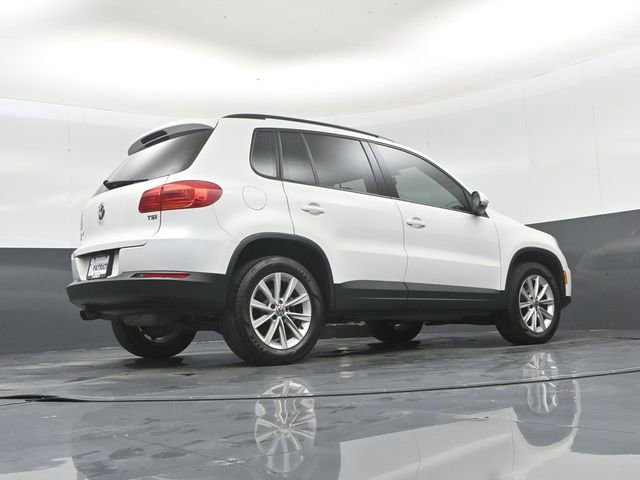 Used 2018 Volkswagen Tiguan Limited image 39