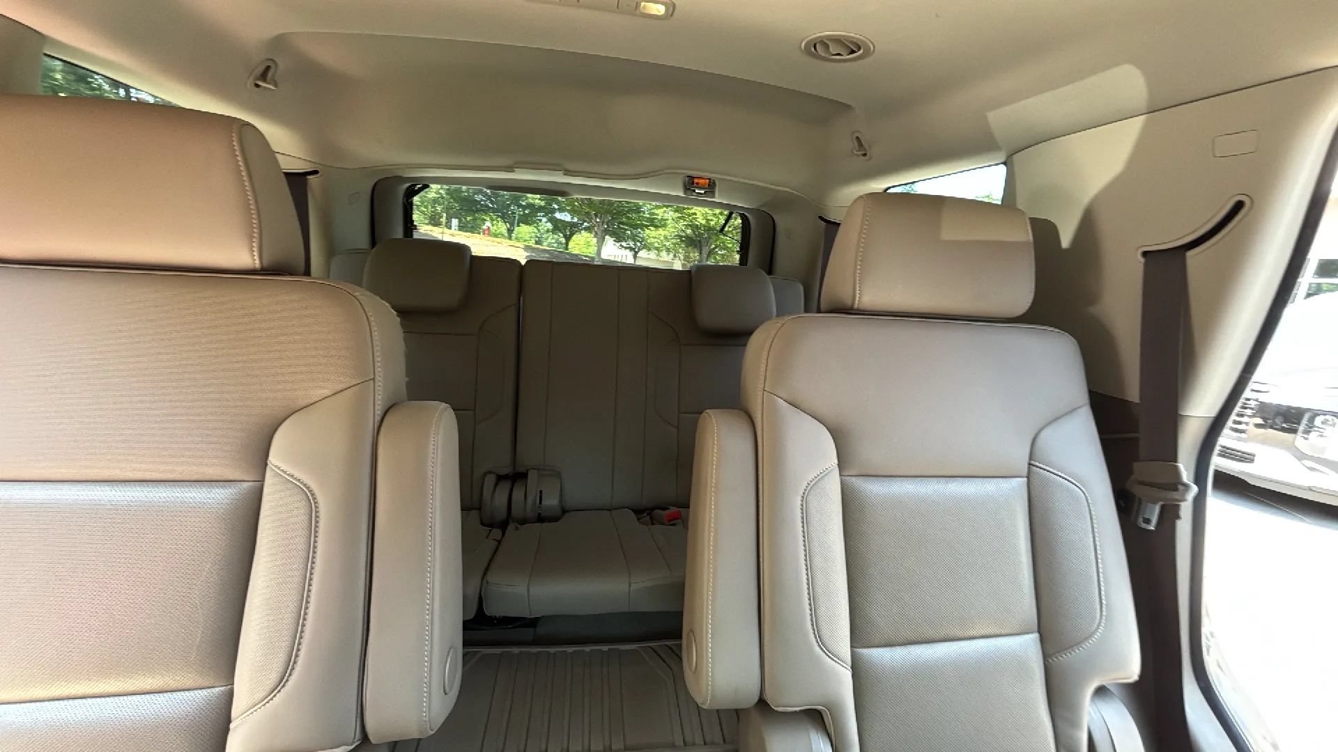 Used 2019 Chevrolet Tahoe Premier AWD/4WD image 20