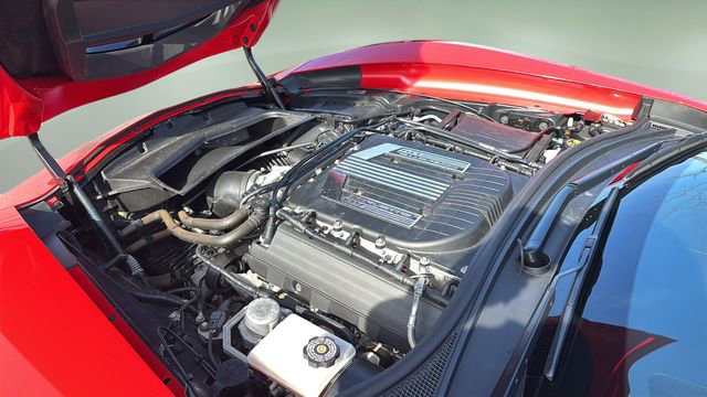 Used 2016 Chevrolet Corvette Z06 w/ 3LZ Preferred Equipment Group image 31