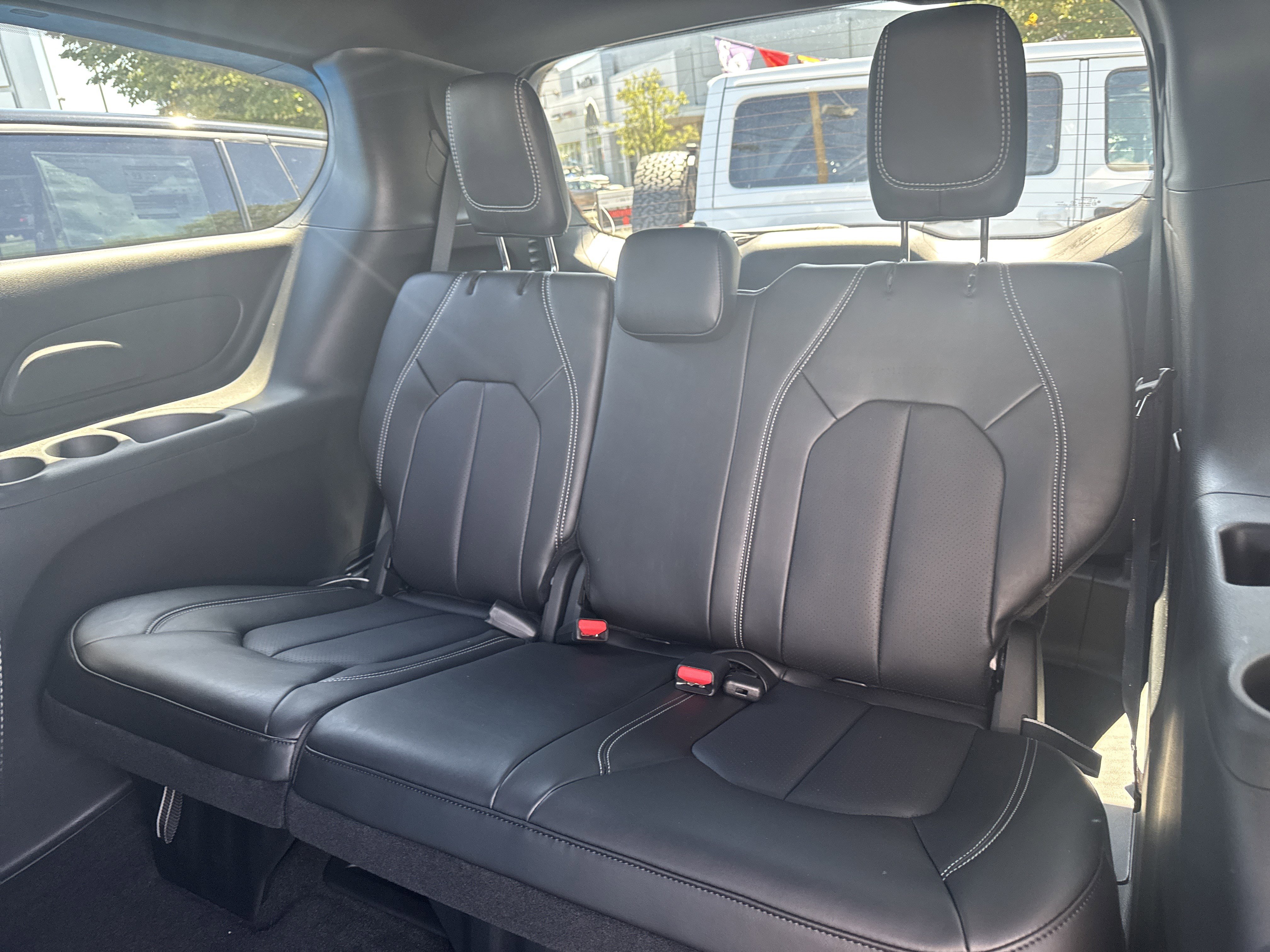 New 2026 Chrysler Voyager LX image 11