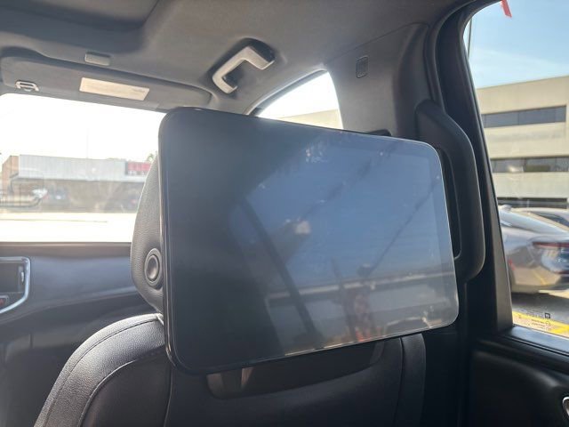 Used 2021 Chevrolet Suburban High Country image 31