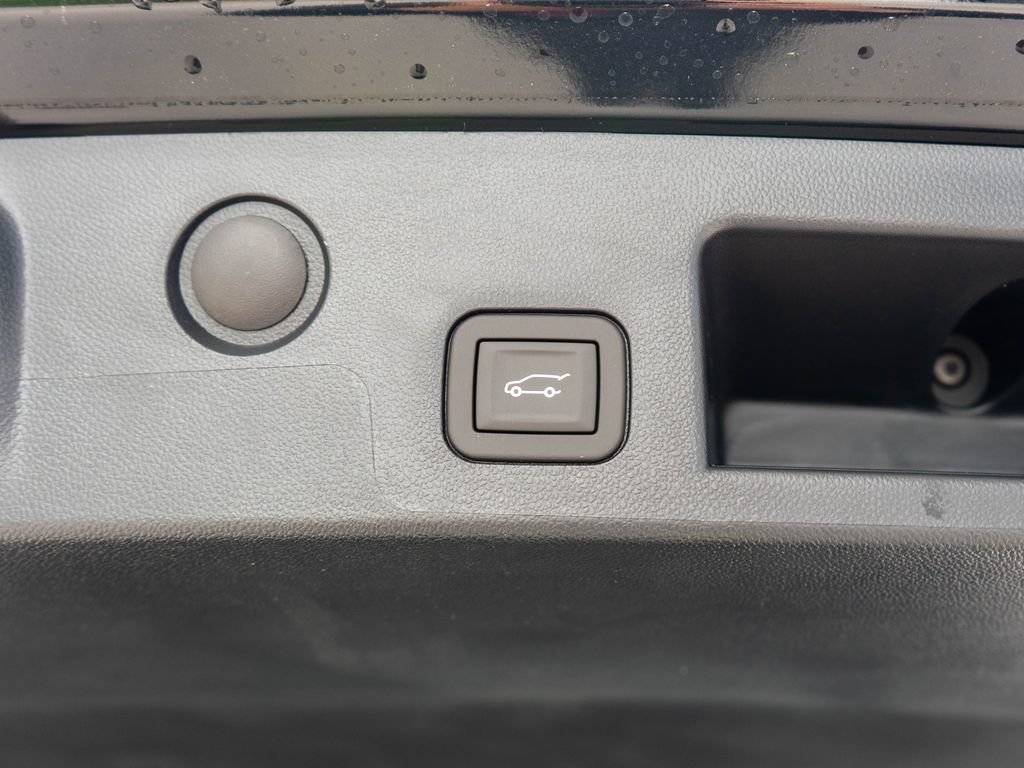 New 2026 GMC Terrain Elevation w/ Elevation Premium Package AWD/4WD image 30
