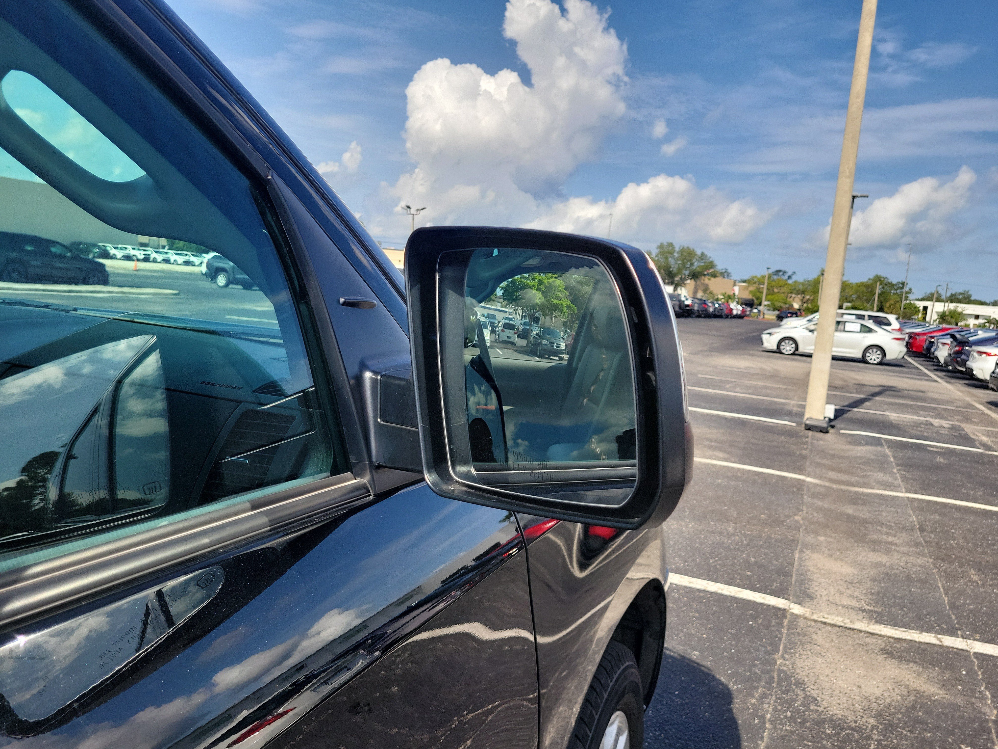 Used 2018 Toyota Sequoia Platinum AWD/4WD image 8