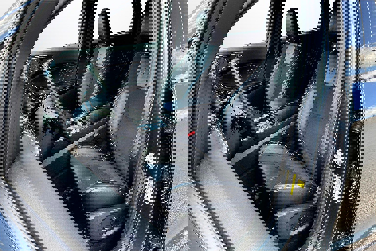 Used 2024 Ford Edge ST AWD/4WD image 16