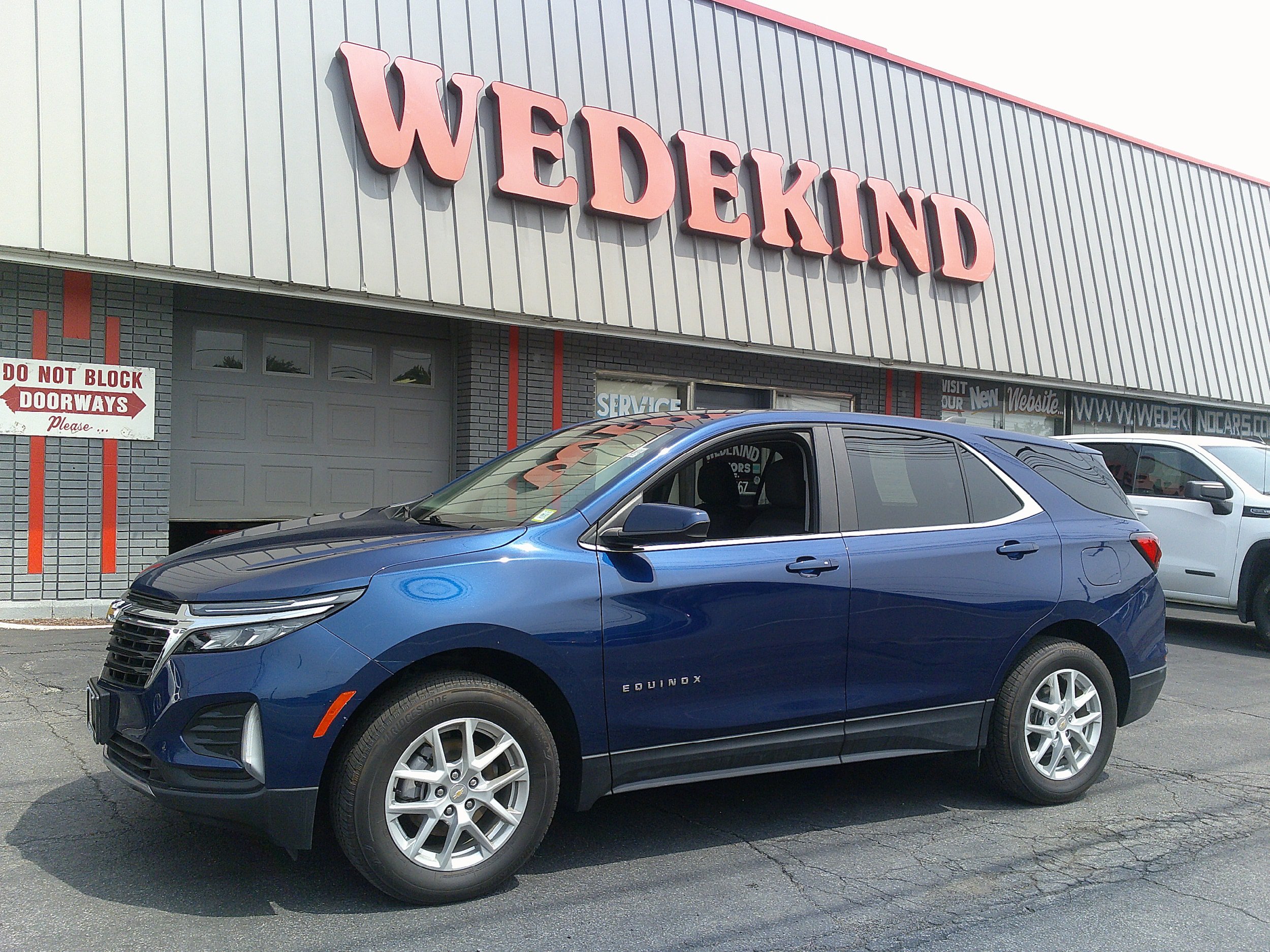 Used 2023 Chevrolet Equinox LT