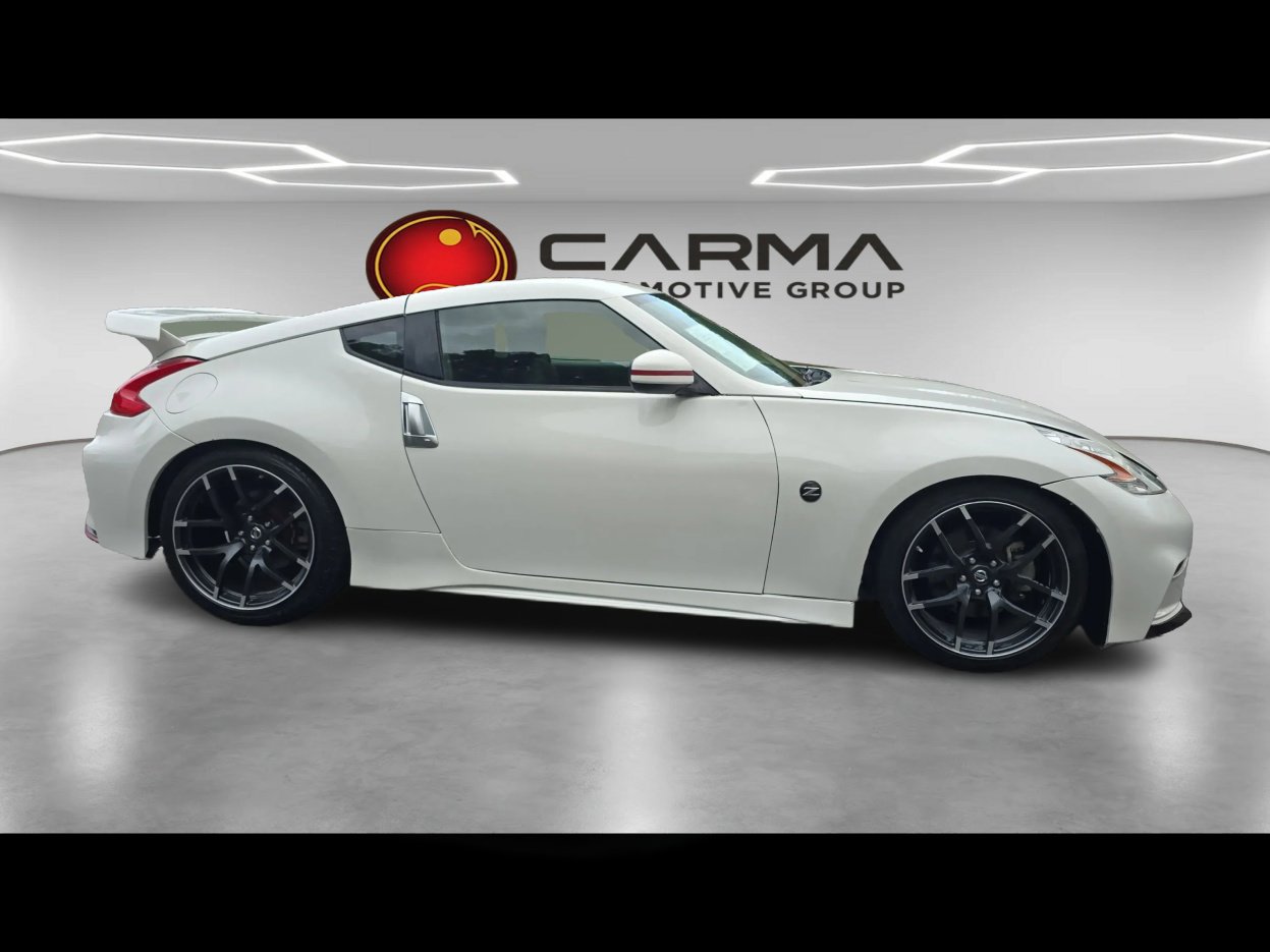 Used 2016 Nissan 370Z NISMO image 6
