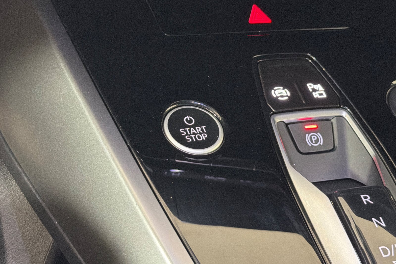 Certified 2024 Audi Q4 e-tron Premium w/ Convenience Package AWD/4WD image 20