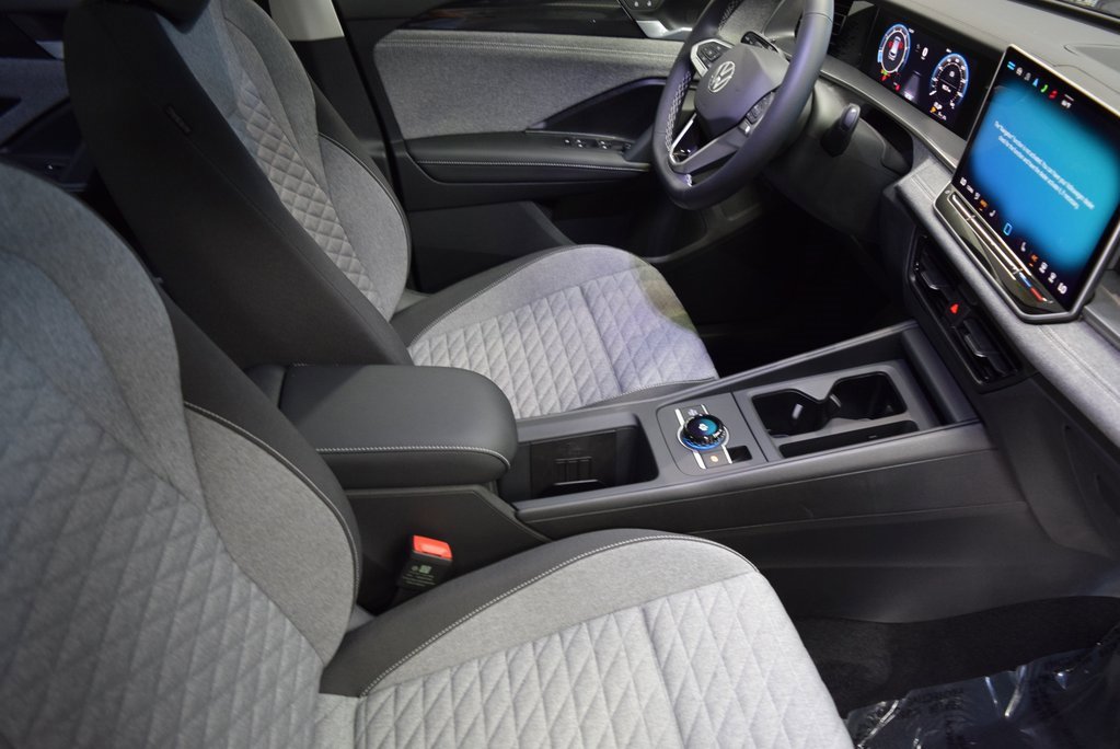 New 2025 Volkswagen Tiguan S image 7