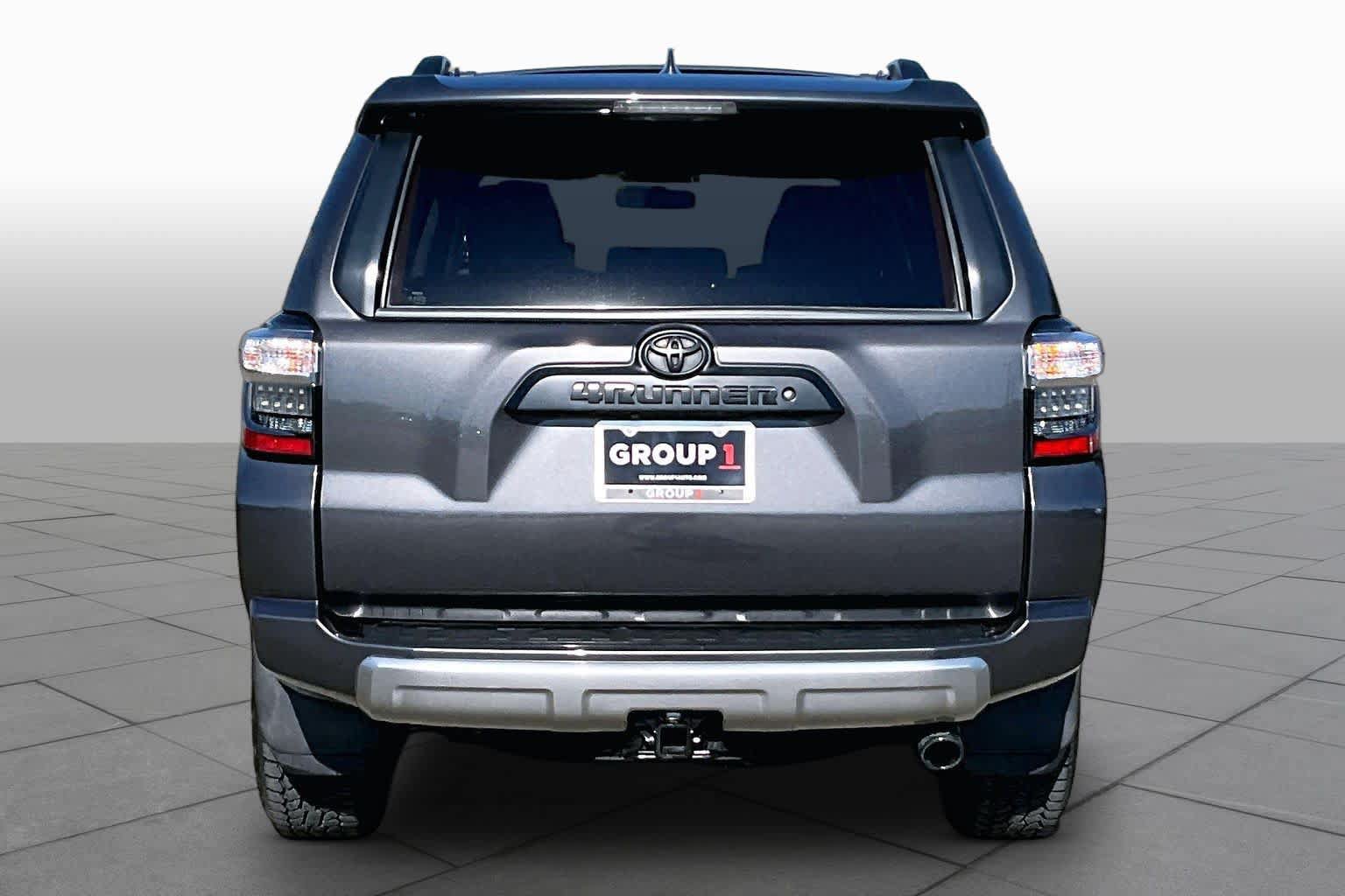 Certified 2018 Toyota 4Runner TRD Off-Road w/ Convenience Package AWD/4WD image 4