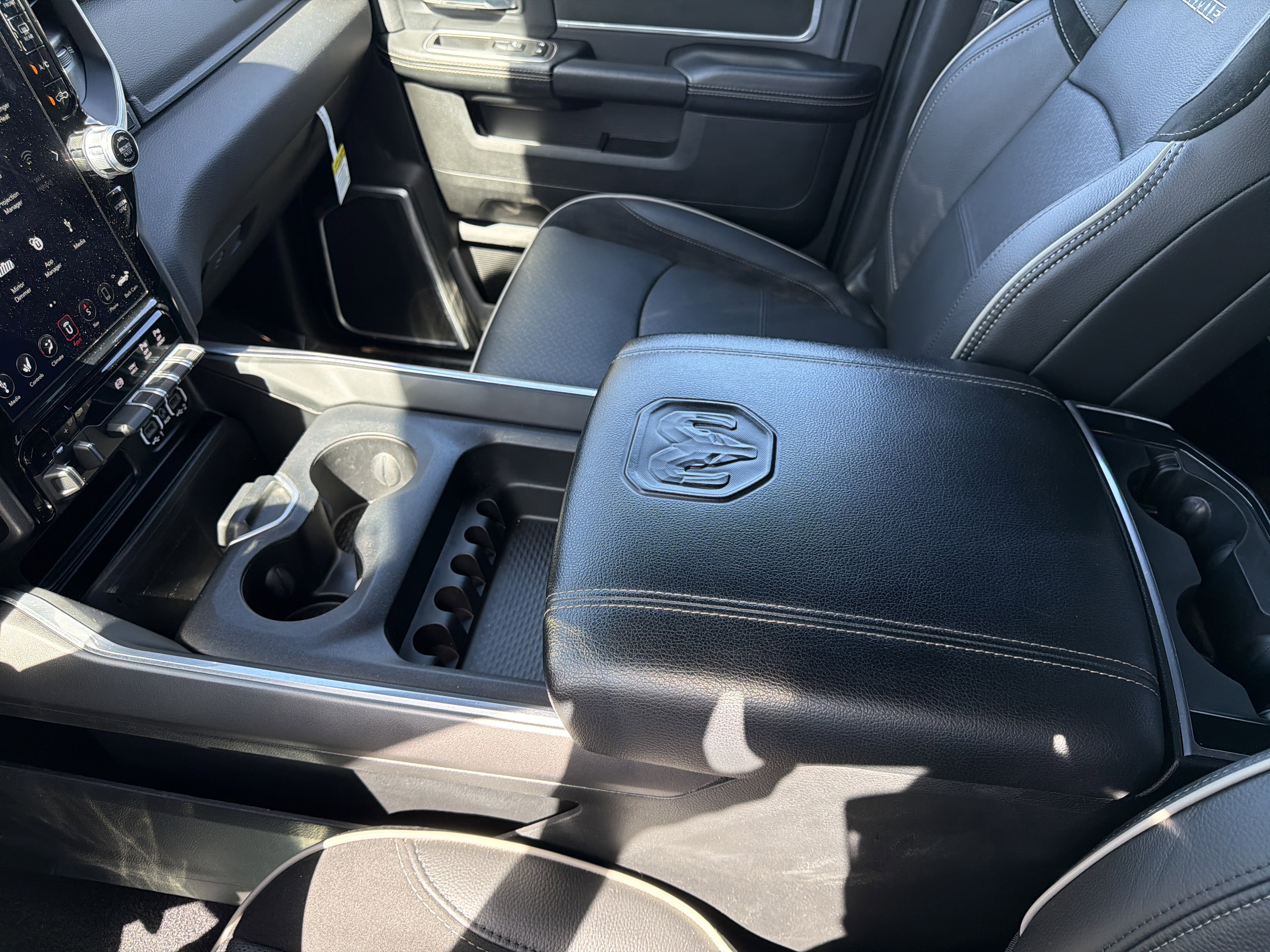 Used 2021 RAM 2500 Laramie AWD/4WD image 26