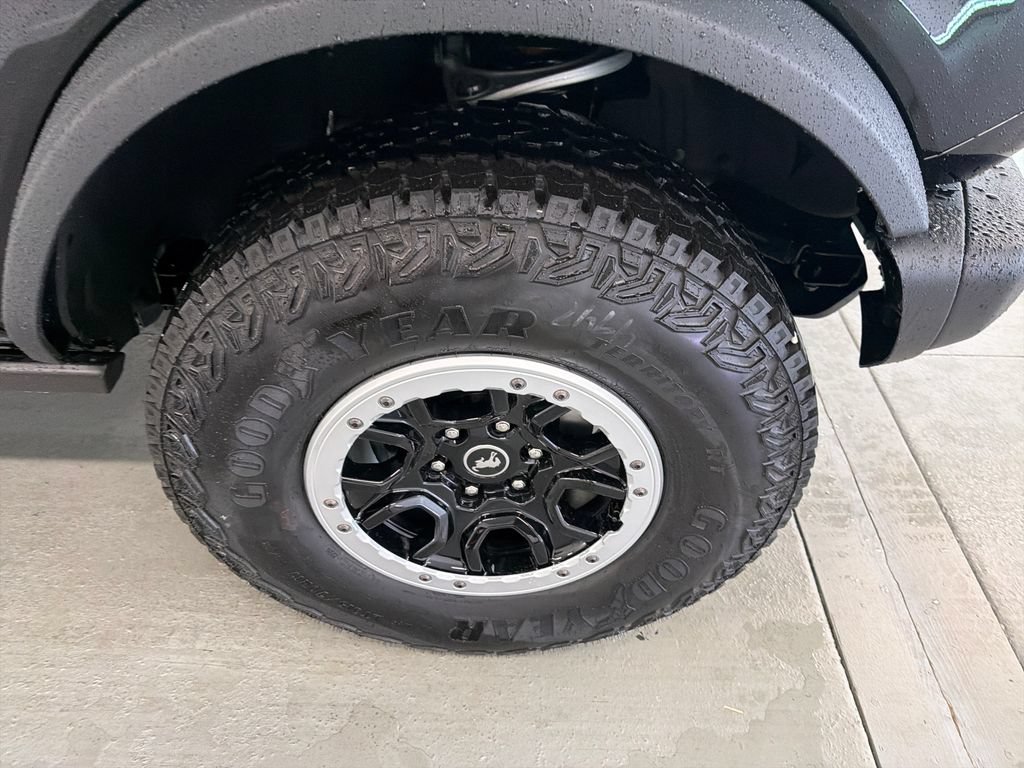 New 2026 Ford Bronco Badlands w/ Sasquatch Package AWD/4WD image 5