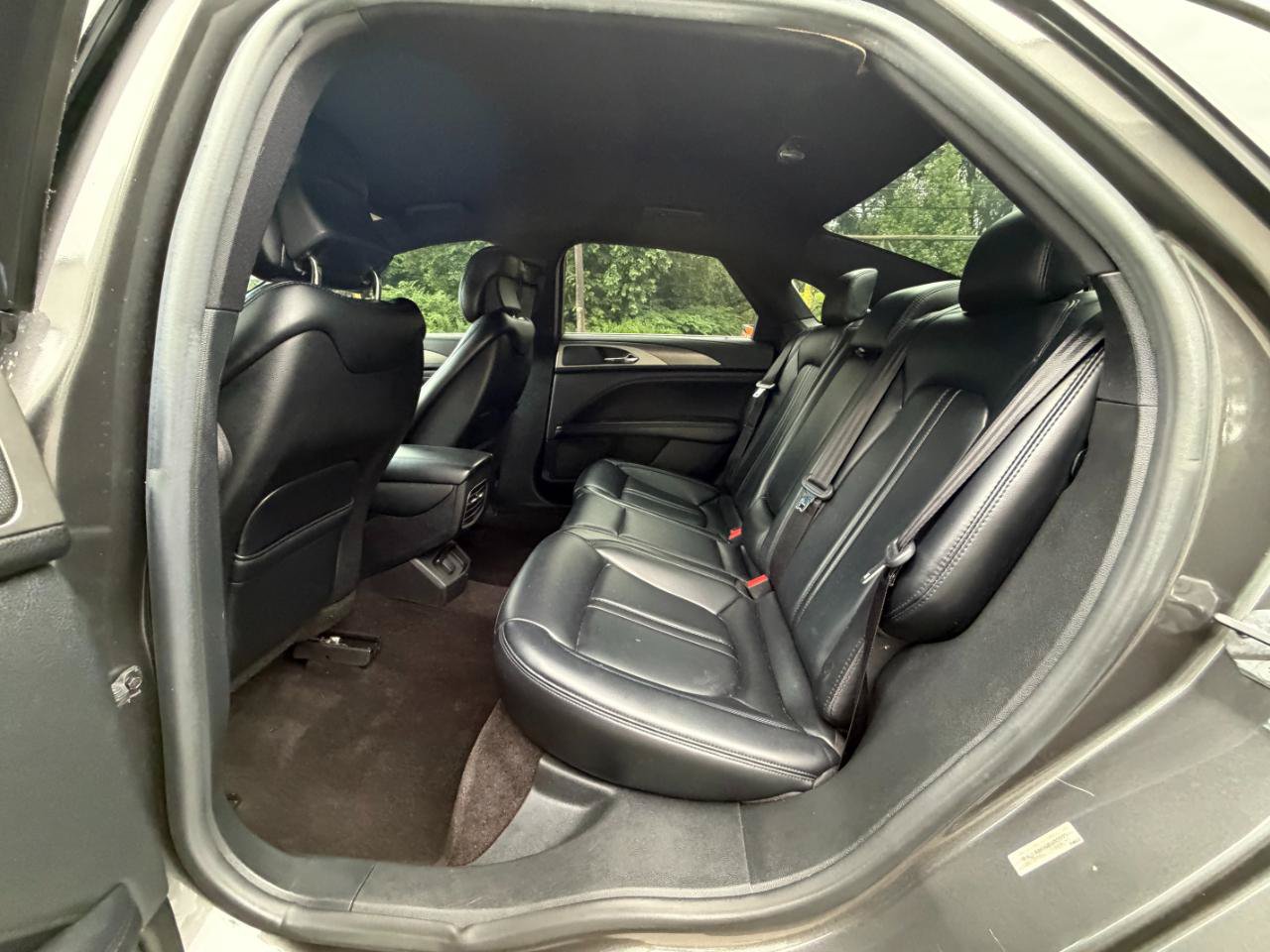 Used 2017 Lincoln MKZ Premiere FWD image 29