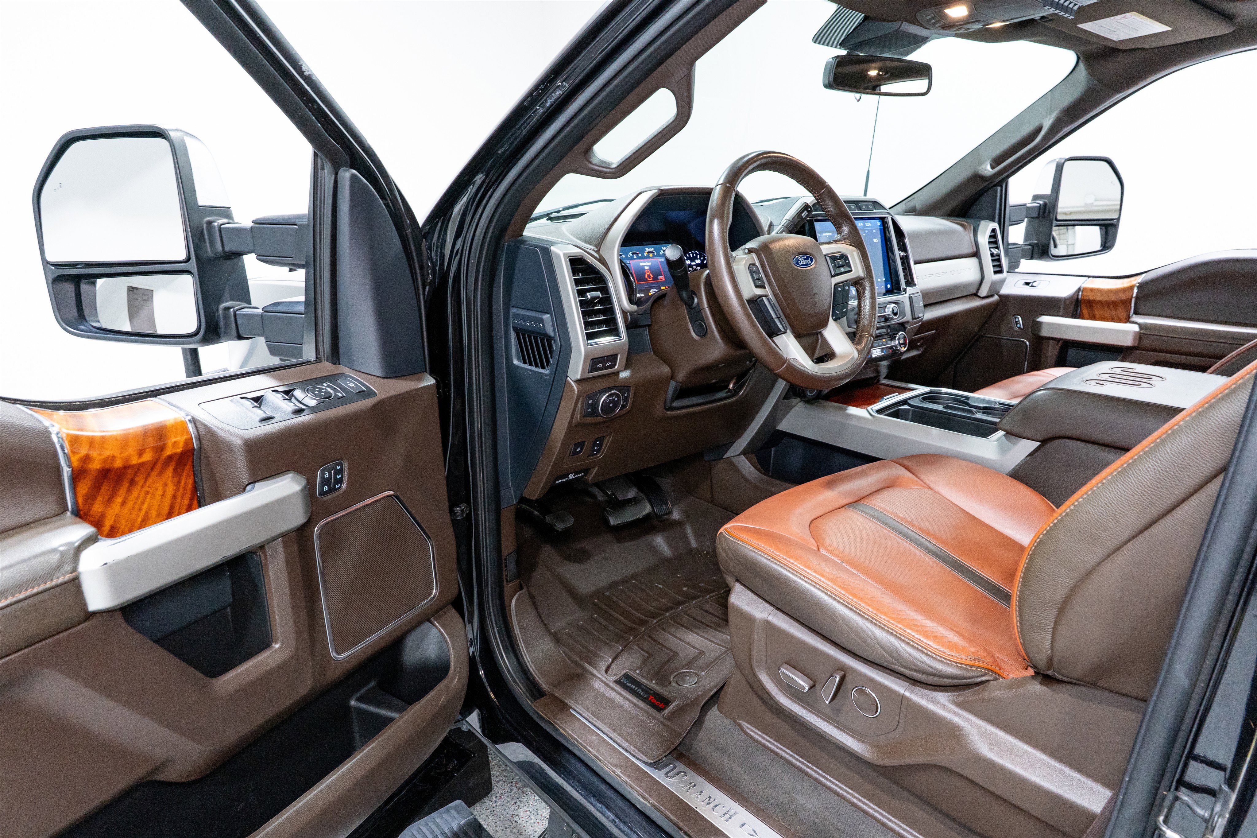 Used 2022 Ford F350 King Ranch w/ King Ranch Ultimate Package AWD/4WD image 15