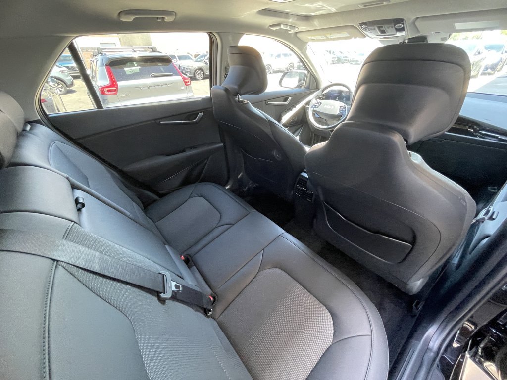 Used 2023 Kia Niro EX Touring image 20