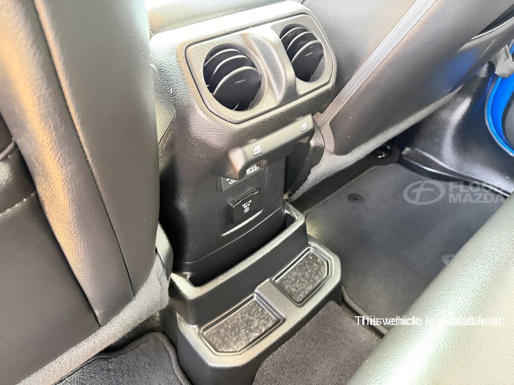 Used 2021 Jeep Wrangler Unlimited Sahara w/ Safety Group image 12