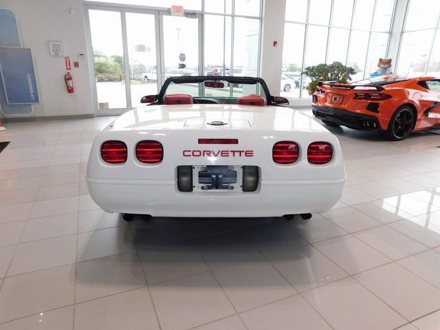 Used 1991 Chevrolet Corvette Convertible image 4