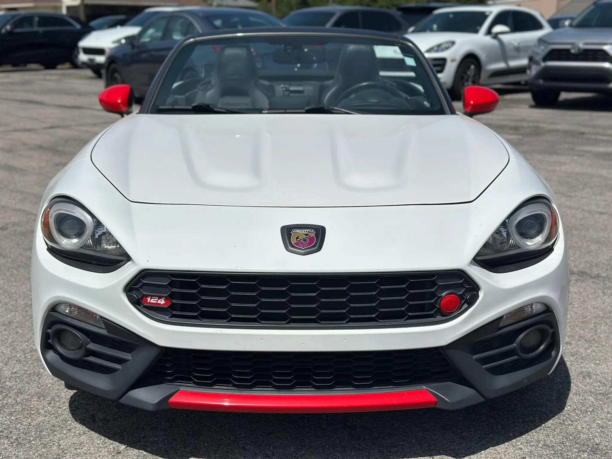 Used 2020 FIAT 124 Spider Abarth w/ Convenience Group RWD image 3