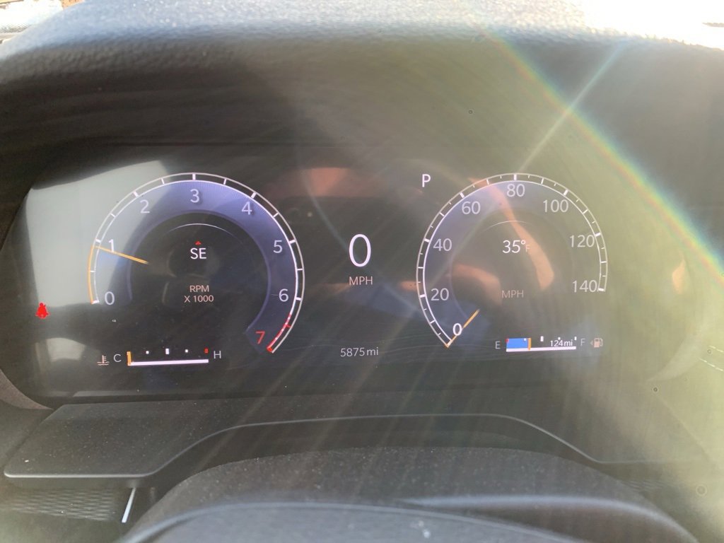 Used 2025 Jeep Grand Cherokee Laredo w/ Luxury Tech Group I image 6