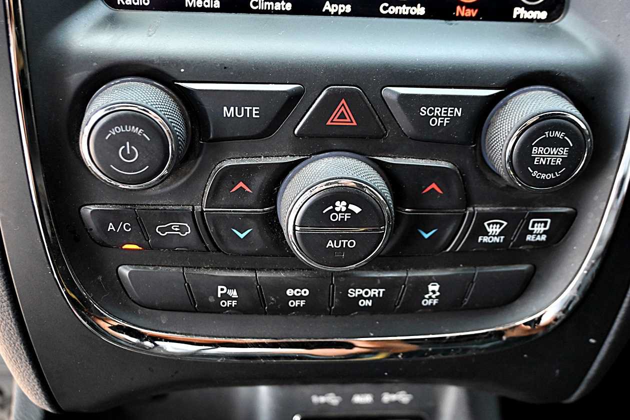 Used 2019 Dodge Durango R/T RWD image 28
