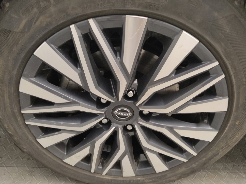 Used 2025 Nissan Altima 2.5 SV image 31