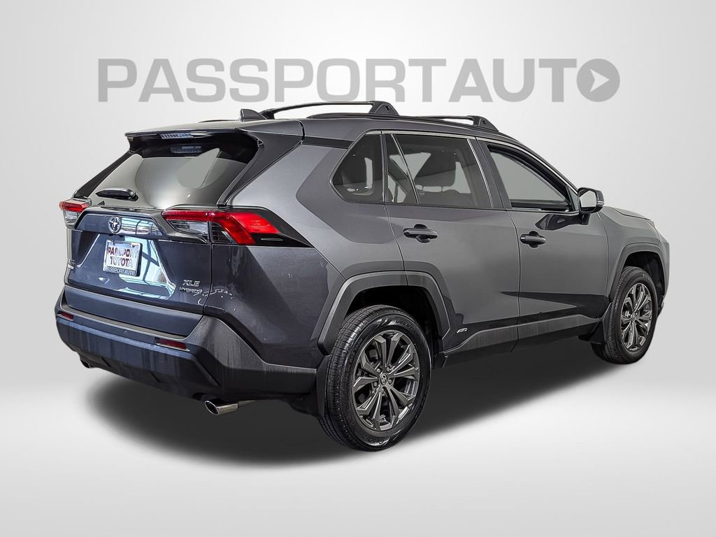Used 2024 Toyota RAV4 XLE Premium image 7