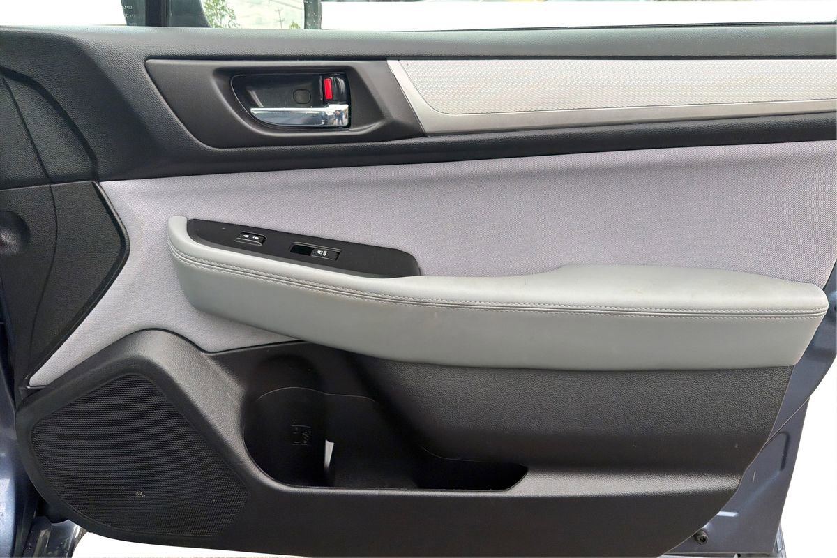 Used 2018 Subaru Legacy 2.5i Premium AWD/4WD image 21