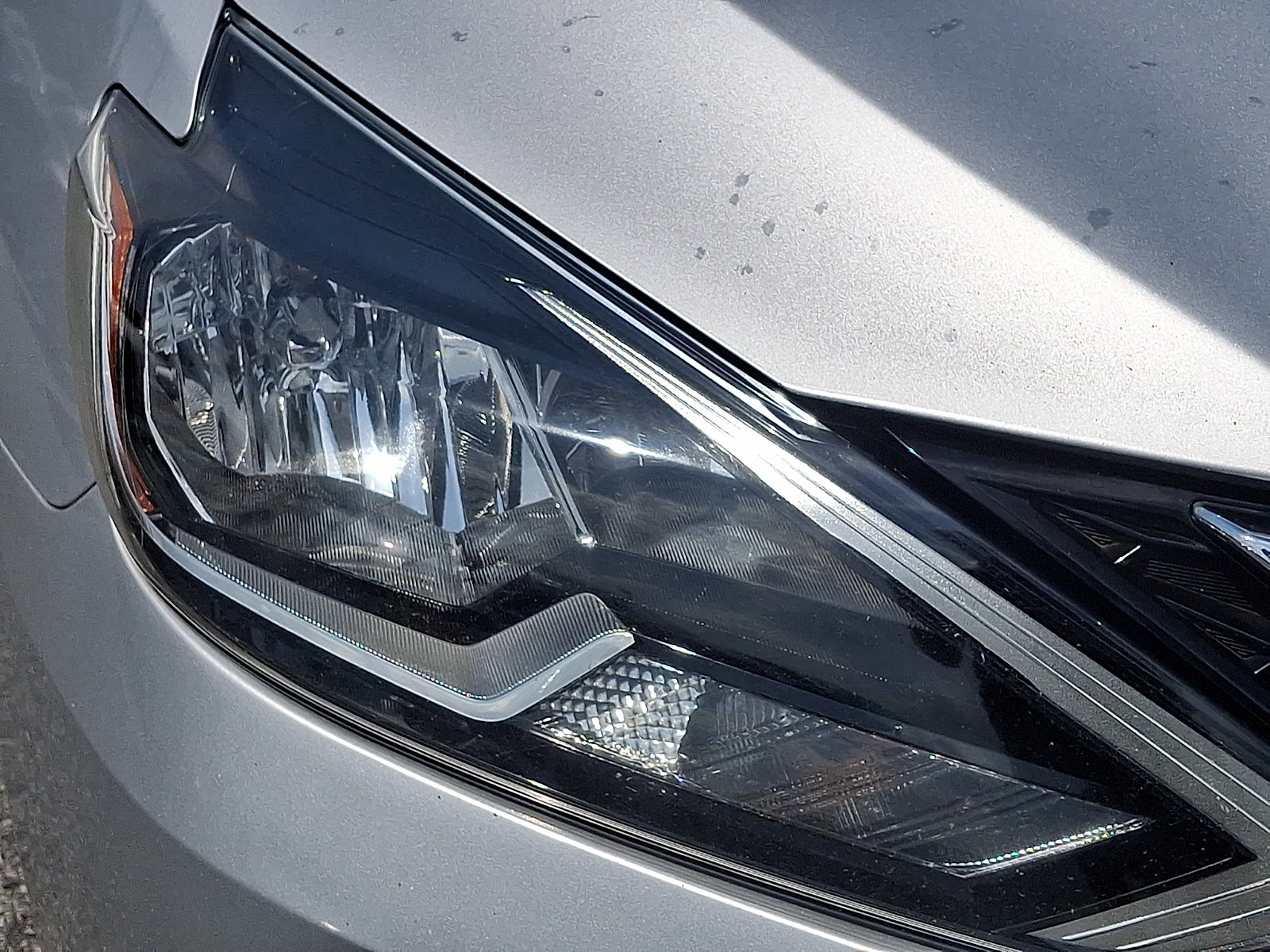 Used 2019 Nissan Sentra SV w/ Special Edition Package FWD image 9