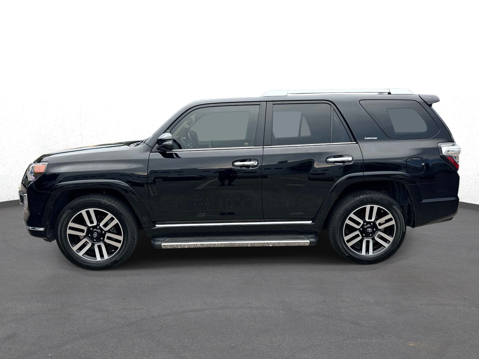 Used 2017 Toyota 4Runner Limited AWD/4WD image 6