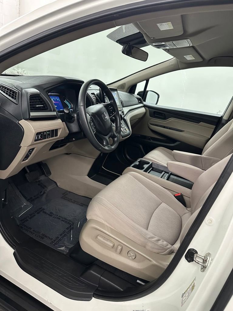 Used 2018 Honda Odyssey EX image 10