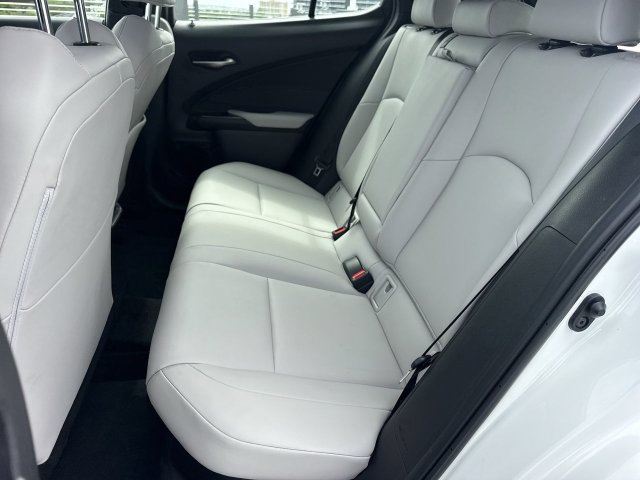 Certified 2024 Lexus UX 250h FWD image 23