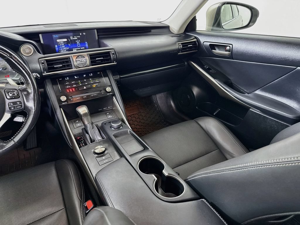 Used 2017 Lexus IS 300 AWD image 27