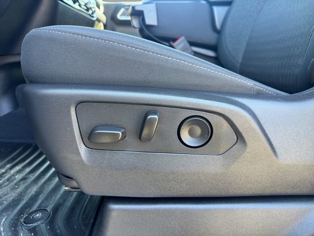 Used 2025 GMC Sierra 1500 SLE image 25