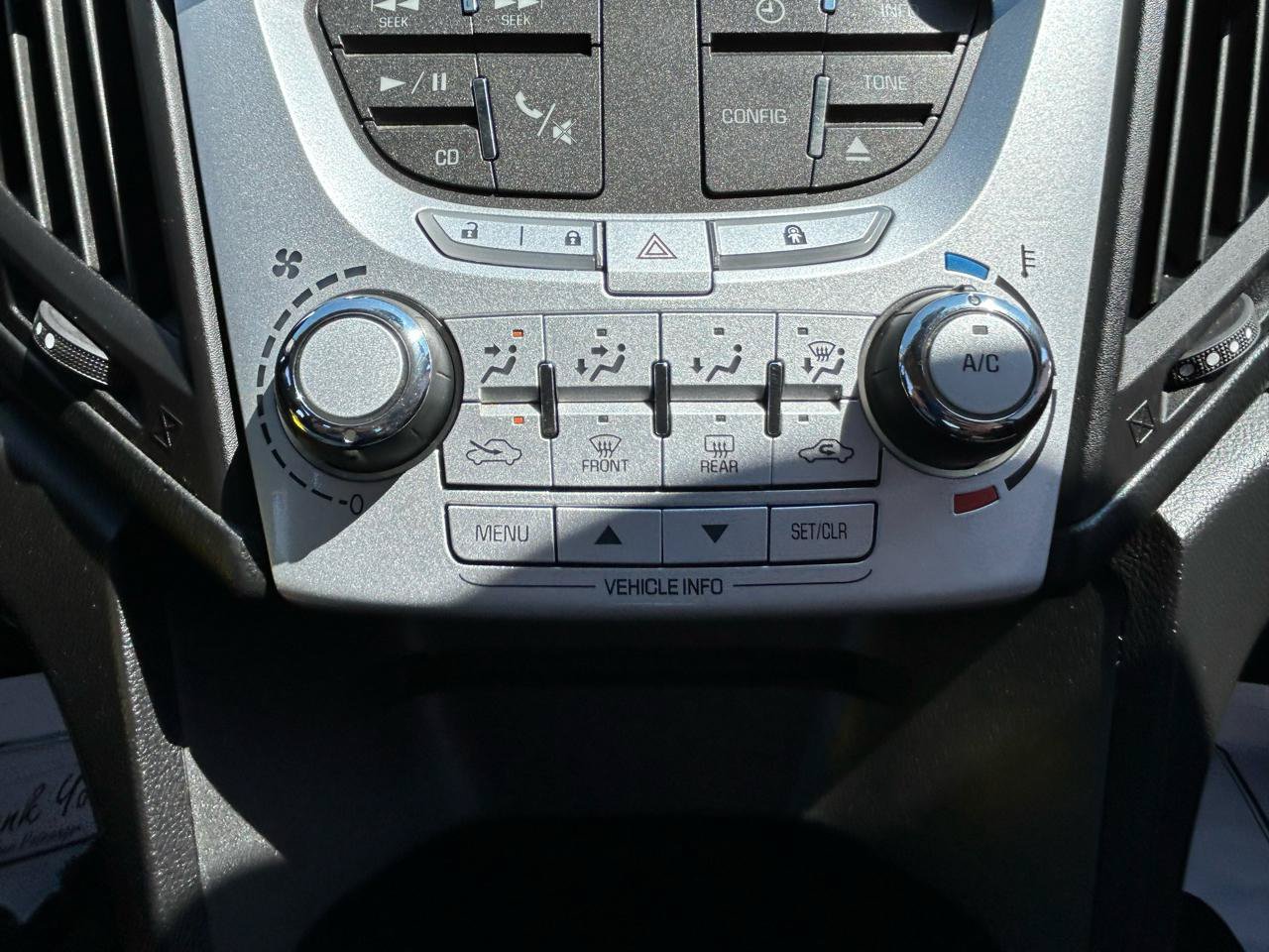 Used 2015 Chevrolet Equinox LS AWD/4WD image 23