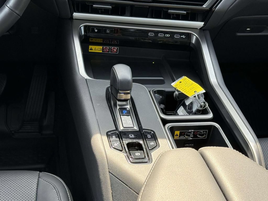 Used 2025 Lexus TX 350 AWD w/ Technology Package image 21