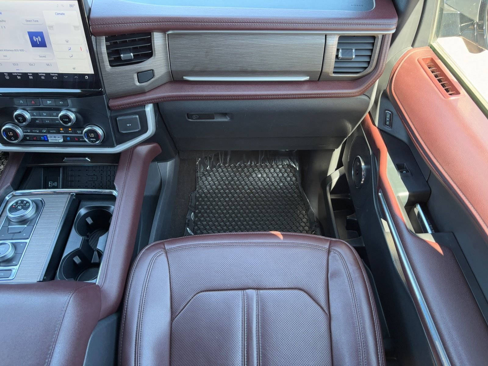 Used 2023 Ford Expedition Max Limited image 15