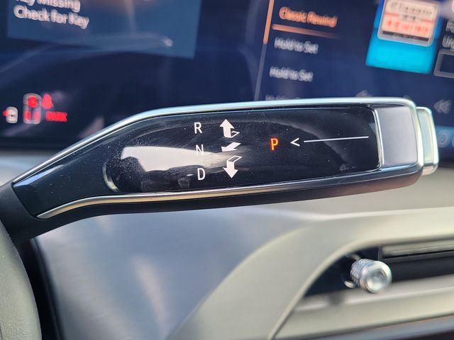 Certified 2026 Cadillac Vistiq Premium Luxury AWD/4WD image 29
