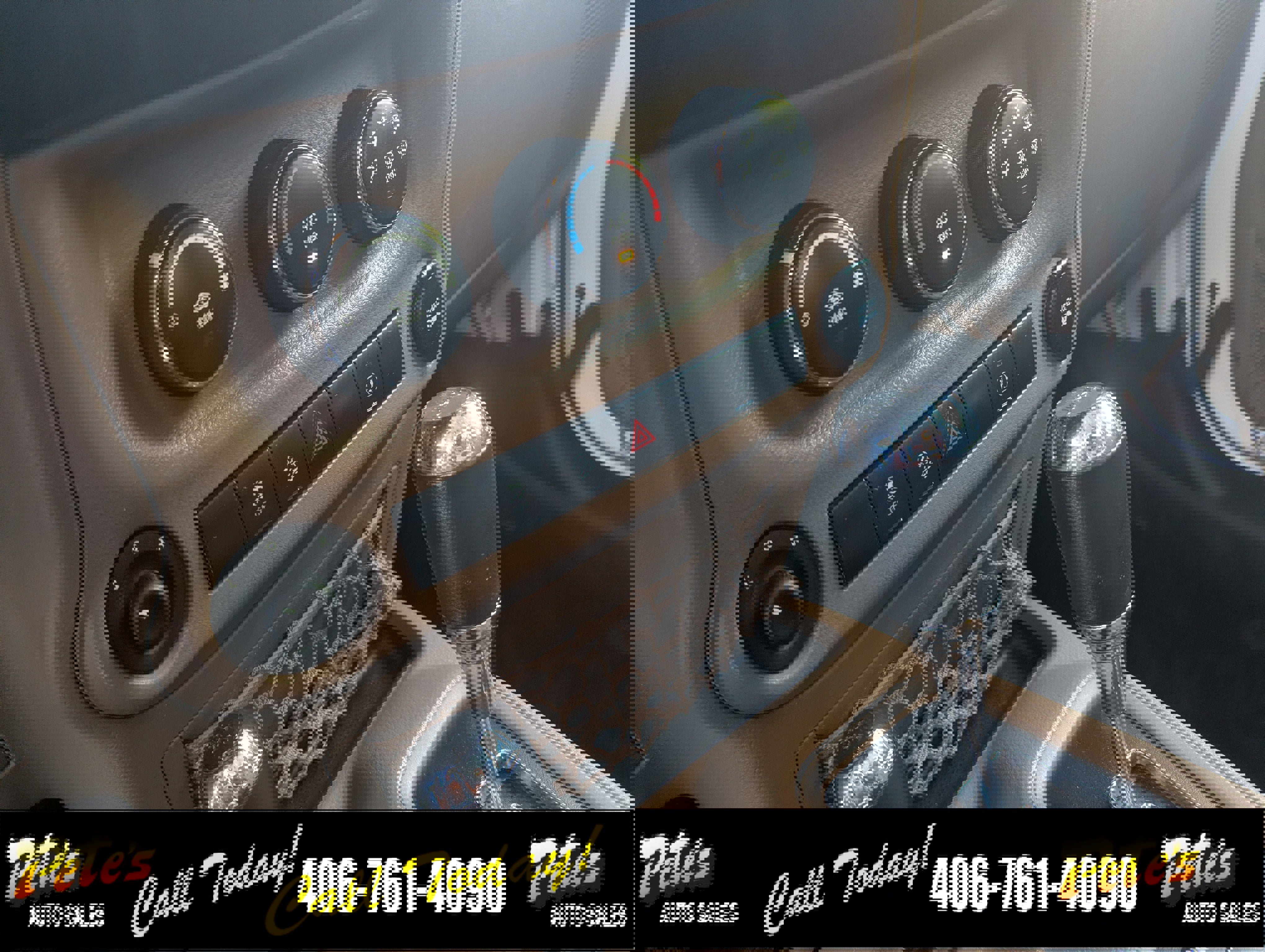 Used 2015 Jeep Wrangler Unlimited Rubicon w/ Max Tow Package image 28