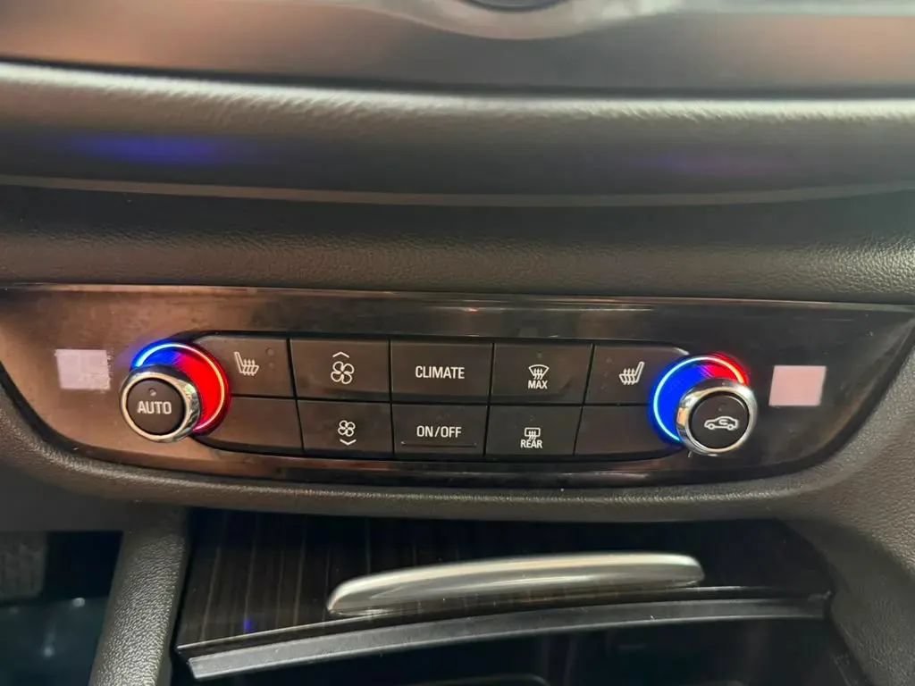 Used 2019 Buick Regal Essence w/ Driver Confidence Package I AWD/4WD image 23